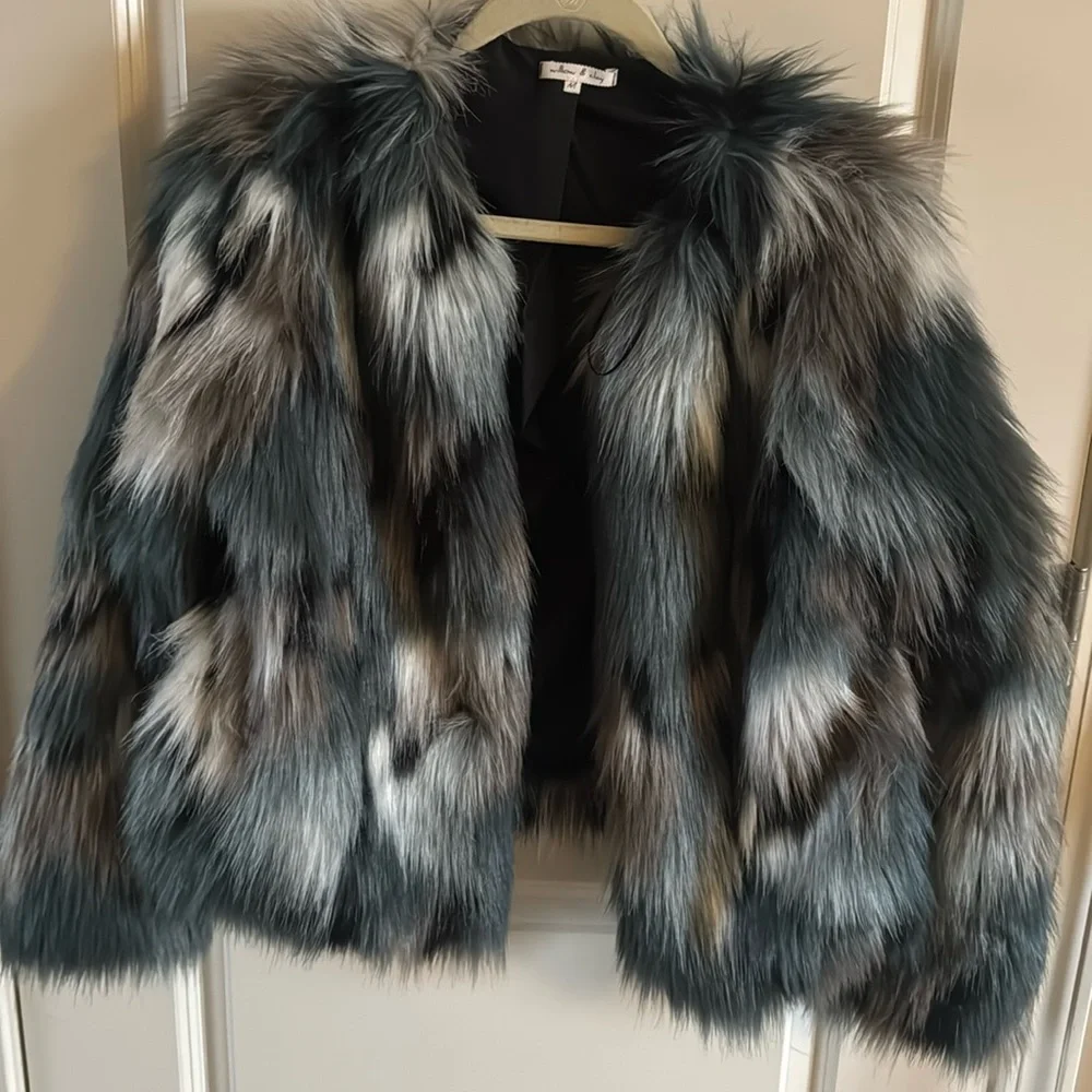 Women’s blue grey faux fur jacket - Picture 1 of 6